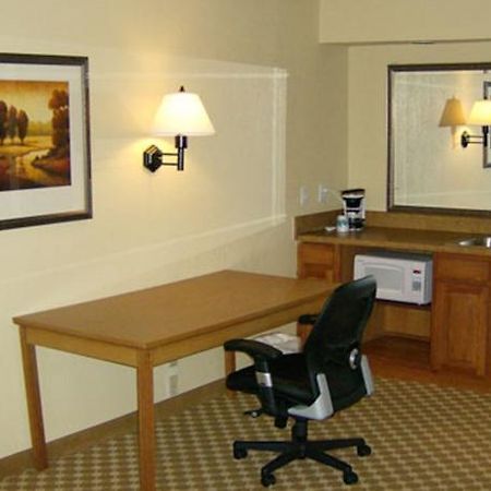 Ramada Huntsville Quarto foto